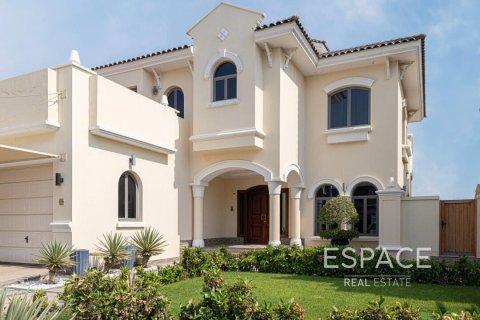 Villa en venta en Palm Jumeirah, Dubai, EAU 4 dormitorios, 465 m2 № 649836 - foto 2