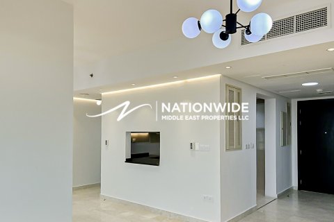 Appartamento in vendita a Abu Dhabi, EAU 2 camere da letto, 135 mq. № 659771 - foto 3