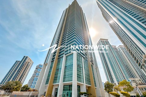 Appartamento in vendita a Abu Dhabi, EAU 2 camere da letto, 135 mq. № 659771 - foto 1