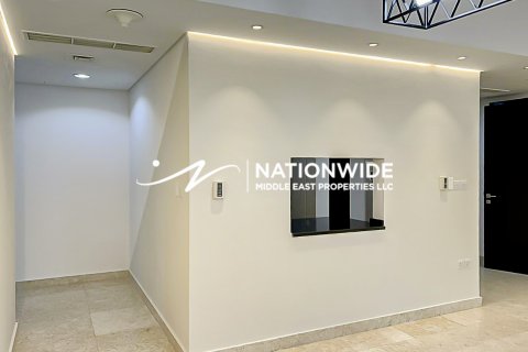 Appartamento in vendita a Abu Dhabi, EAU 2 camere da letto, 135 mq. № 659771 - foto 5