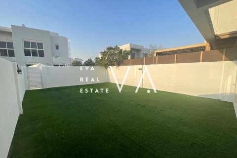 Řadový dům v Dubai, SAE 3 ložnice, 187.19 m² Č.: 637692 - fotografie 8