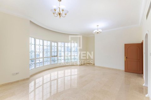 Villa te huur in Al Barsha, Dubai, VAE 6 slaapkamers, 1393.55 vr.m., nr 757145 - foto 8