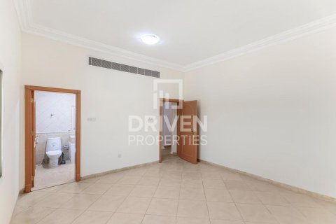Villa te huur in Al Barsha, Dubai, VAE 6 slaapkamers, 1393.55 vr.m., nr 757145 - foto 20
