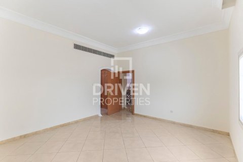 Villa te huur in Al Barsha, Dubai, VAE 6 slaapkamers, 1393.55 vr.m., nr 757145 - foto 23