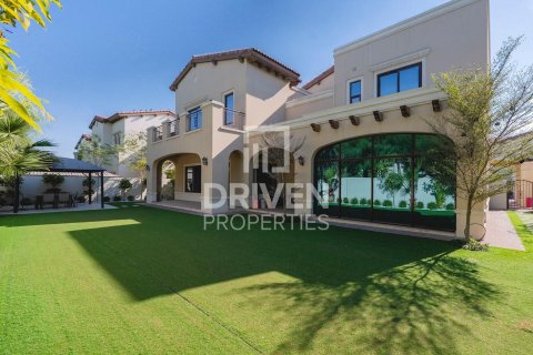 Villa para arrendamento em Arabian Ranches 2, Dubai, EAU 6 quartos, 760.78 m2 № 757144 - foto 3