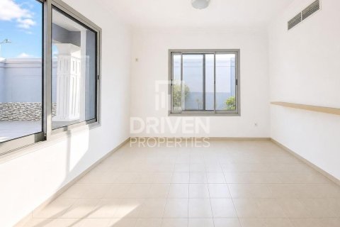 ویلا برای اجاره در Falcon City of Wonders، Dubai، امارات متحده عربی 5 خوابه ، 822.94 متر مربع ، شماره 757140 - تصویر 15