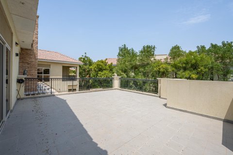 Vilë në Jumeirah Golf Estates, Dubai, Emiratet e Bashkuara Arabe 5 dhoma gjumi, 749.27 m2. № 764297 - Foto 22