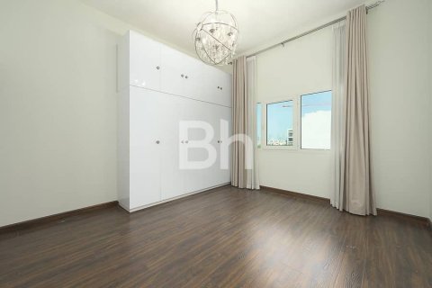 Appartement à vendre à  Jumeirah Village Triangle, Dubai, EAU 2 chambres, 167 m2 № 643882 - photo 2