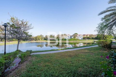 Villa uthyres i Jumeirah Islands, Dubai, UAE 4 sovrum, 819 kvm Nr. 643884 - fotografi 3