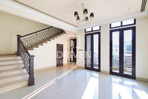 Casa urbana para venda em Jumeirah Village Circle, Dubai, EAU 4 quartos, 170.29 m2 № 767424 - foto 10