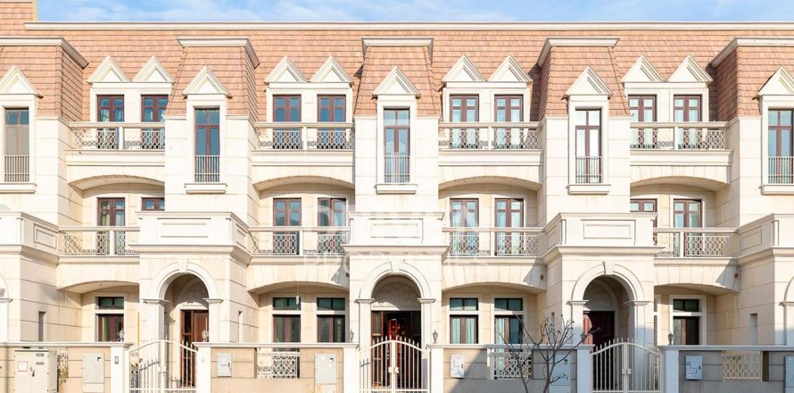 Casa urbana em Jumeirah Village Circle, Dubai, EAU 4 quartos, 170.29 m2 № 767424