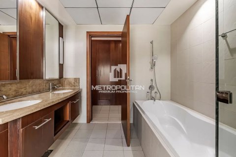 Купити квартиру в Даунтаун Дубай (Даунтаун Бурдж Дубай), ОАЕ 2 спальні, 122м2, № 664200 - фото 13