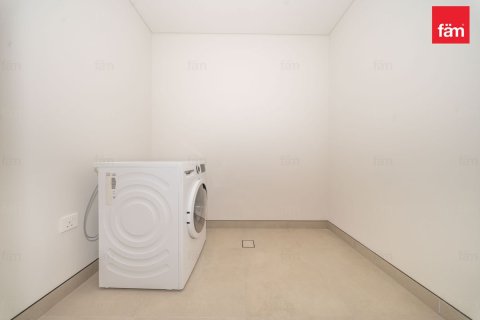 Пәтер Дубай, БАӘ-да 3 жатын бөлмелер, 192.9 м² № 763971 - фото 24