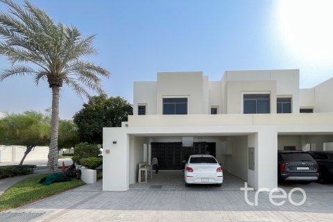 Üürile anda villa asukohaga Town Square, Dubai, AÜE: 4 magamistoaga, 264.68 m² Nr 733655 - pilt 2