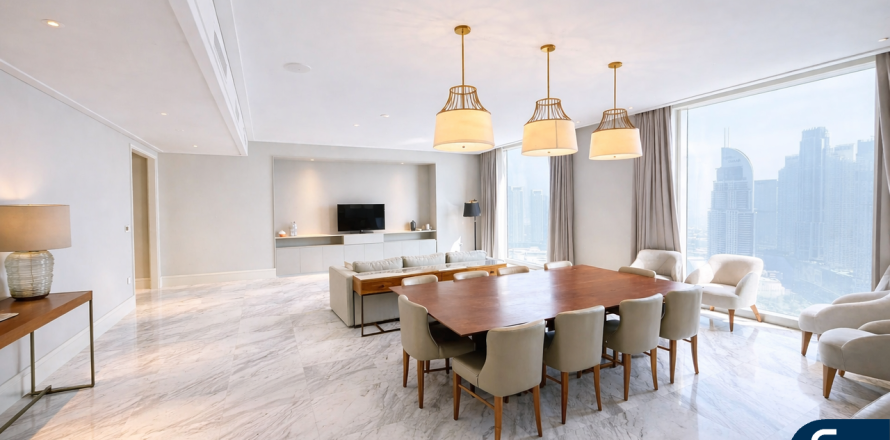 آپارتمان در Downtown Dubai (Downtown Burj Dubai)، Dubai ، امارات متحده عربی 4 خوابه ، 261 متر مربع.  شماره 698415