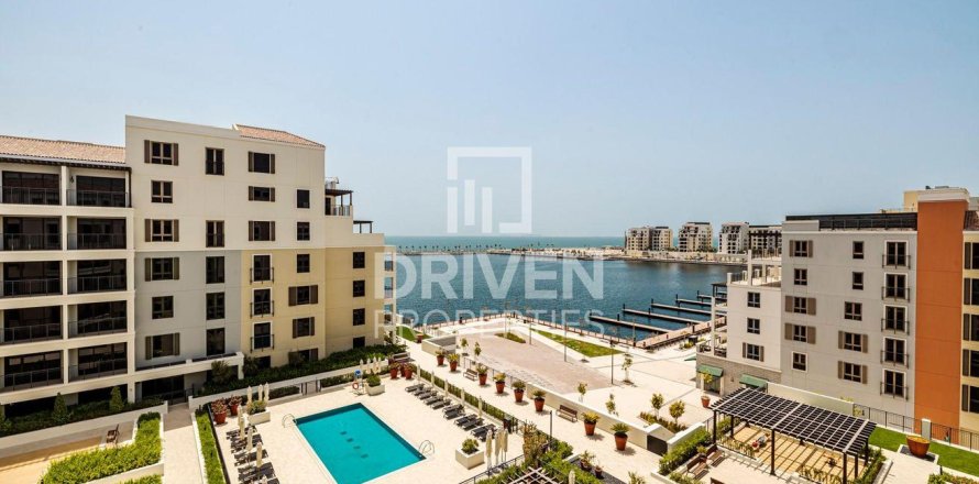 Korter asukohaga Jumeirah, Dubai, AÜE: 2 magamistoaga, 115.2 m² Nr 745419