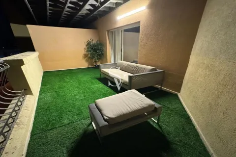 Jumeirah Village Circle, Dubai, UAE의 판매용 아파트 70제곱미터 번호 732139 - 사진 5