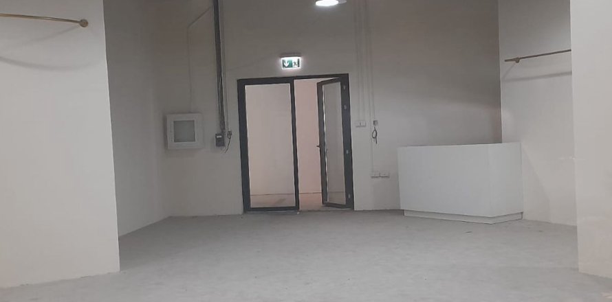 Veikals Business Bay, Dubaijā, AAE 85.4 m2 Nr. 661561