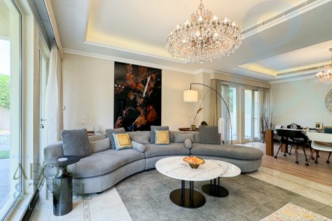 Villa itt: Arabian Ranches, Dubai, EAE, 5 hálószoba, 868 m², azonosító: 648456 - fénykép 4