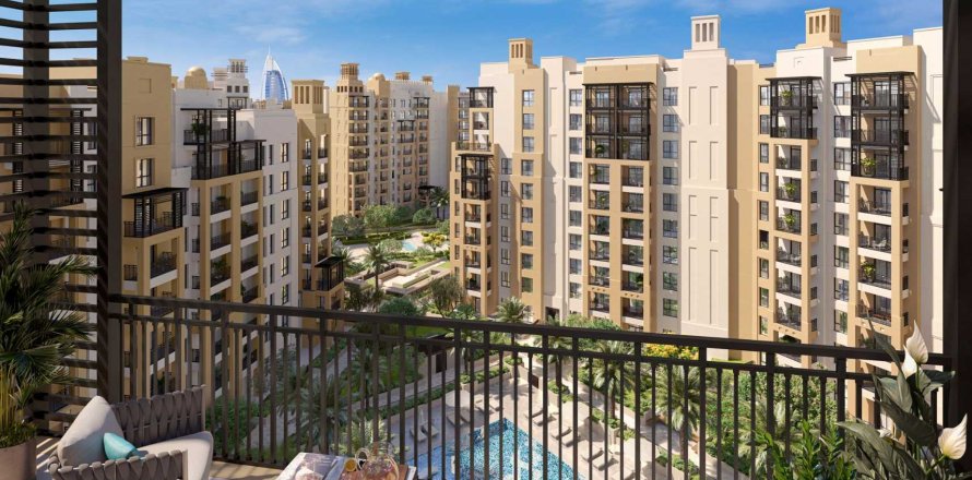 Apartment in Umm Suqeim, Dubai, UAE 4 bedrooms, 260 sq.m. № 636964