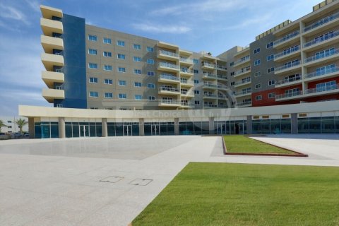 Al Reef, Abu Dhabi, संयुक्त अरब अमीरात में अपार्टमेंट, 3 बेडरूम, 144.9 वर्ग मीटर, संख्या 731202 - फ़ोटो 17