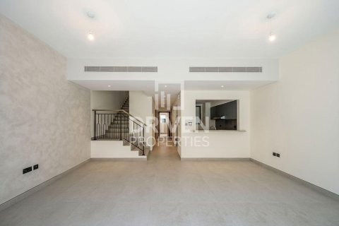 Damac Lagoons, Dubai, BAE’de kiralık sıra ev 4 yatak odası, 144 m² No 746806 - fotoğraf 1