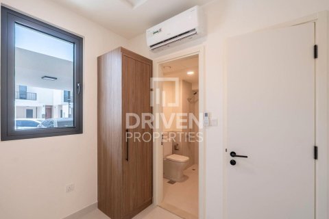 Városi lakóépület itt: Town Square, Dubai, EAE, 3 hálószoba, 174.01 m², azonosító: 746807 - fénykép 9