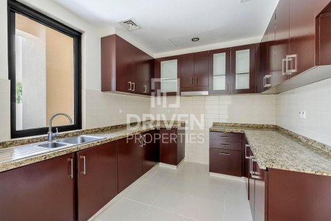 Üürile anda villa asukohaga Reem, Dubai, AÜE: 3 magamistoaga, 220.27 m² Nr 746805 - pilt 11