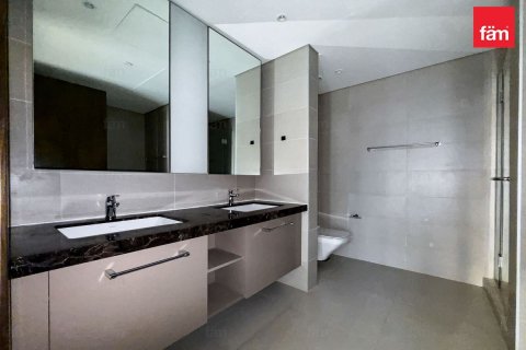 Huoneisto Downtown Dubai (Downtown Burj Dubai), Arabiemiraatit 2 makuuhuonetta, 161.4 m2 № 720369 - kuva 18