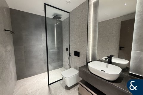 Jumeirah Village Circle, Dubai, UAE의 임대용 빌라 침실 4개, 27제곱미터 번호 688523 - 사진 23