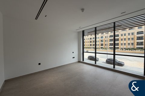 Jumeirah Village Circle, Dubai, UAE의 임대용 빌라 침실 4개, 27제곱미터 번호 688523 - 사진 28