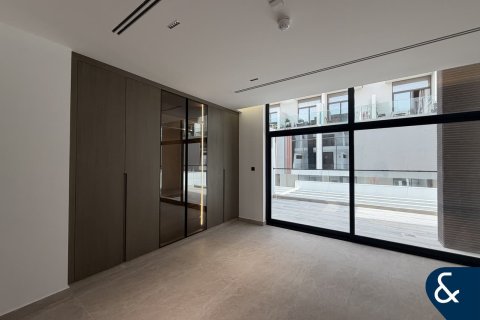 Jumeirah Village Circle, Dubai, UAE의 임대용 빌라 침실 4개, 27제곱미터 번호 688523 - 사진 21