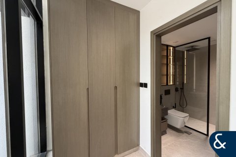 Jumeirah Village Circle, Dubai, UAE의 임대용 빌라 침실 4개, 27제곱미터 번호 688523 - 사진 30
