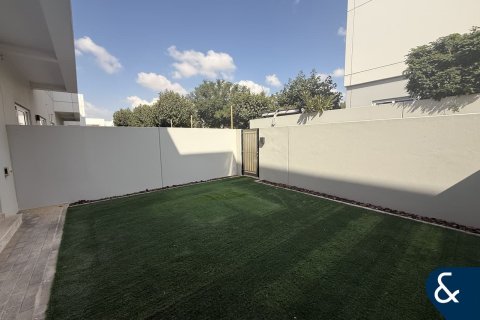 Shtëpi në qytet në Dubai Land, Dubai, Emiratet e Bashkuara Arabe 3 dhoma gjumi, 179 m2. № 688527 - Foto 2