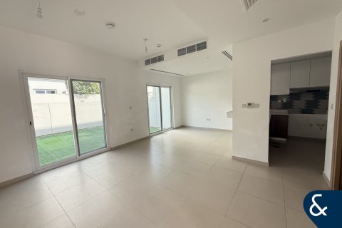 Shtëpi në qytet në Dubai Land, Dubai, Emiratet e Bashkuara Arabe 3 dhoma gjumi, 179 m2. № 688527 - Foto 4