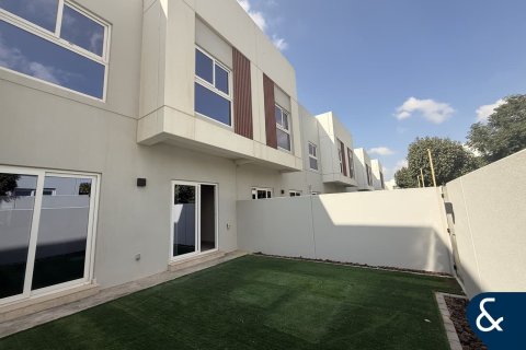 Shtëpi në qytet në Dubai Land, Dubai, Emiratet e Bashkuara Arabe 3 dhoma gjumi, 179 m2. № 688527 - Foto 19