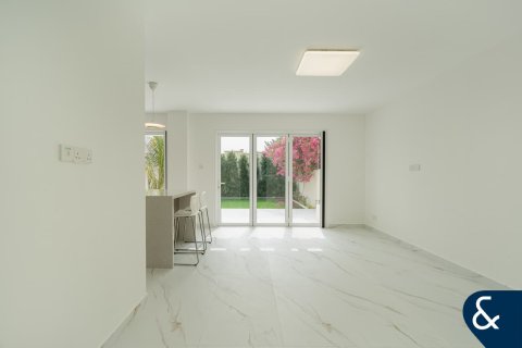 Vilă de vânzare în The Springs, Dubai, EAU 3 dormitoare, 157 mp. №688525 - poză 3