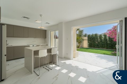 Villa i The Springs, Dubai, UAE 3 soveværelser, 157 kvm № 688525