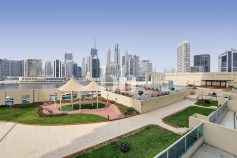 Διαμέρισμα σε Business Bay, Dubai, ΗΑΕ 2 υπνοδωμάτια, 124 τ.μ. Αρ. 642740 - φωτογραφία 1