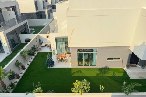 Villa itt: Dubai South (Dubai World Central), Dubai, EAE, 4 hálószoba, 323 m², azonosító: 709677 - fénykép 6