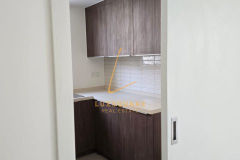 Appartamento in vendita a Muwaileh, Sharjah, EAU 2 camere da letto, 107 mq. № 709673 - foto 4