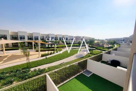 Rumah bandar di Dubai South (Dubai World Central), UAE 3 bilik tidur, 144.27 meter persegi № 637627 - foto 11