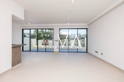 Villa in Dubai, UAE 4 bedrooms, 405 sq.m. № 637624 - photo 6