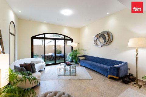 Kuća u nizu u gradu Dubai, UAE 4 spavaće sobe, 309.4 m2 Br. 702731 - Slika 12
