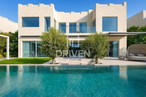 Villa Meadows, Dubaijā, AAE 5 istabas, 898.84 m2 Nr. 765011