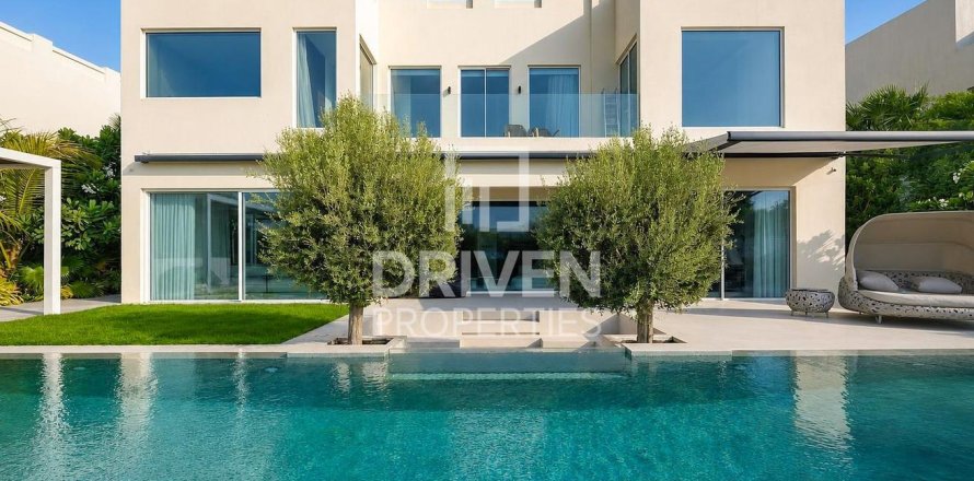 Villa in Meadows, Dubai, VAE 5 slaapkamers, 898.84 vr.m. nr 765011