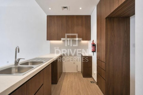 Apartment in Jumeirah, Dubai, UAE 2 bedrooms, 112.51 sq.m. № 768058 - photo 7