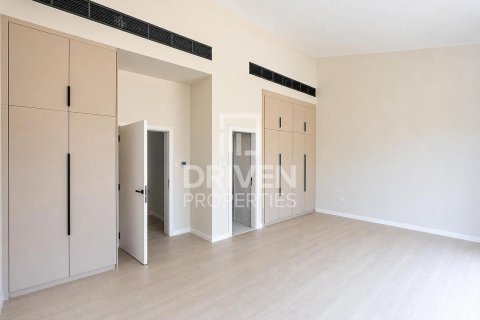 Jumeirah, Dubai, संयुक्त अरब अमीरात में विला, 5 बेडरूम, 341.6 वर्ग मीटर, संख्या 768061 - फ़ोटो 16