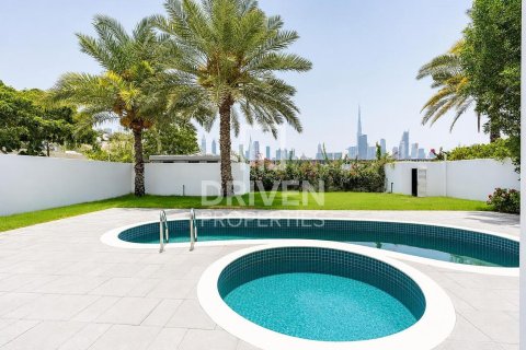 Jumeirah, Dubai, संयुक्त अरब अमीरात में विला, 5 बेडरूम, 341.6 वर्ग मीटर, संख्या 768061 - फ़ोटो 25