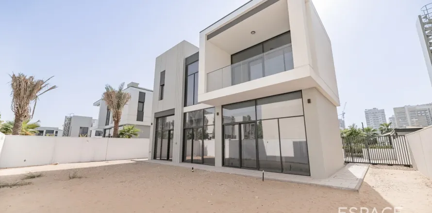 וילה ב Al Furjan, Dubai, איחוד האמירויות 5 חדרי שינה, 414 מ"ר מספר 650119